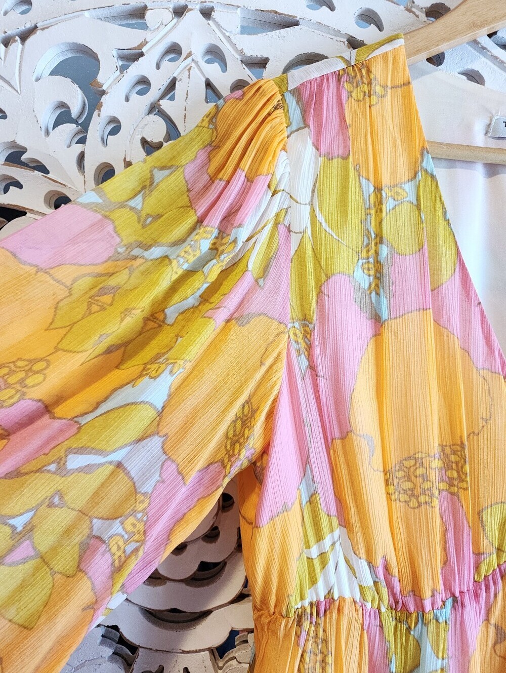 TRINA TURK A LINE CHIFON FEMININE DRESS V NECK LONG SHEER SLEEVE SZ large - Picture 8 of 16